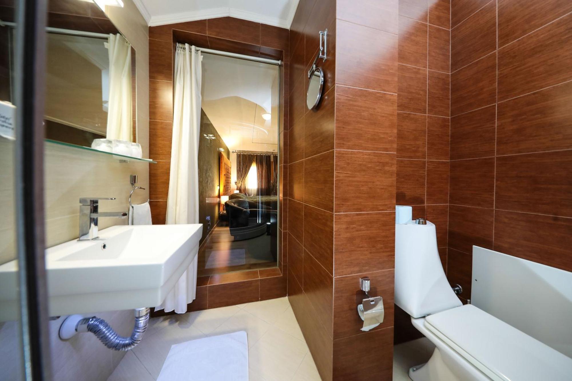 Hotel Çarshia e Jupave Gjakova Extérieur photo