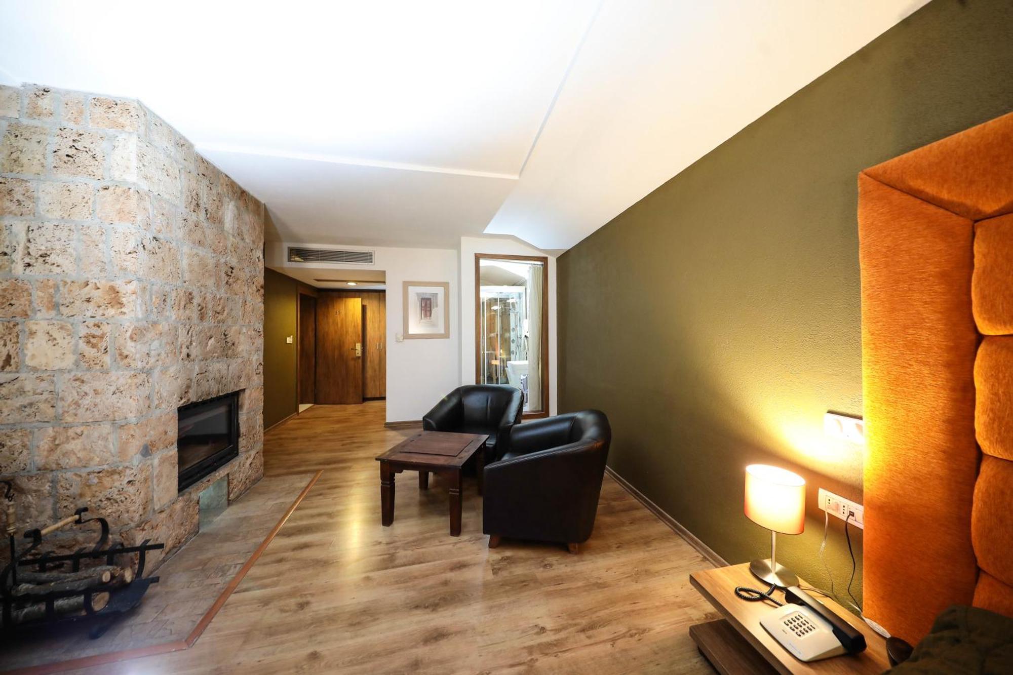 Hotel Çarshia e Jupave Gjakova Extérieur photo