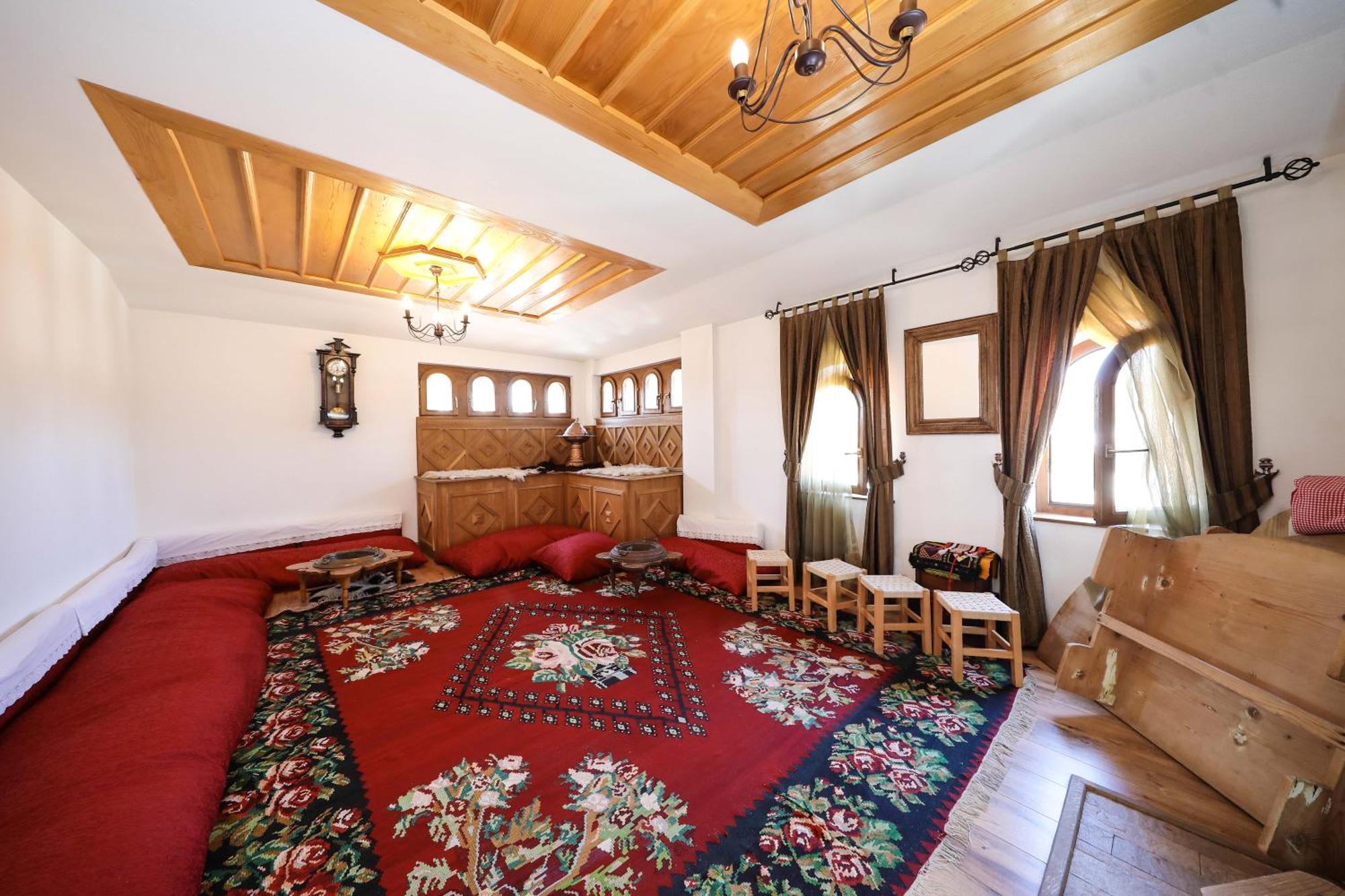 Hotel Çarshia e Jupave Gjakova Extérieur photo